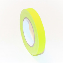 UV tape gul 19mm x 25m bliver også brugt som neon gaffatape - Bestil dit selvlysende tape online på discosupport.dk NEMT HURTIGT