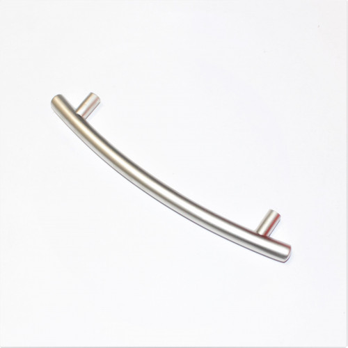 Møbelgreb Stål Satin - Buet - Hulafstand 128mm - Skabsgreb - discosupport.dk