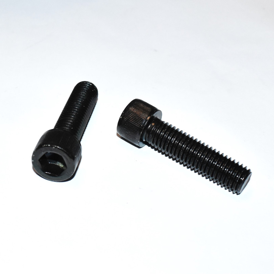 M12x45mm Sort galvaniseret Unbrako Bolt med cylinderhoved DIN 912 8.8 - discosupport.dk