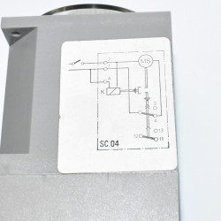 Fiber R15 5.12.04 Mekanisk Timer Relæ 0-6Tim - 11-pol Plug-In - 230V - discosupport.dk