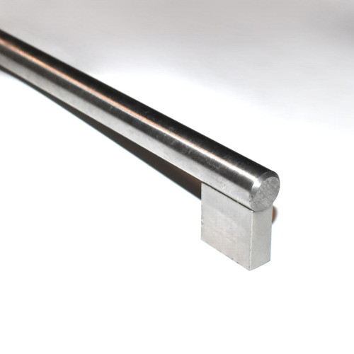 Møbelgreb - Rundt - Børstet stål - 448mm hulafstand - L 487mm - Køkkengreb - discosupport.dk