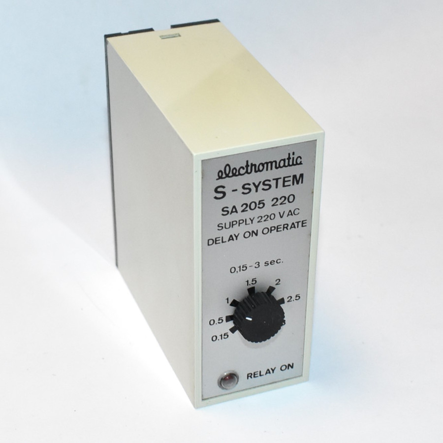 Electromatic S-System SA 205 220 - Delay on operate 0,15-3 sek - 230V AC - discosupport.dk