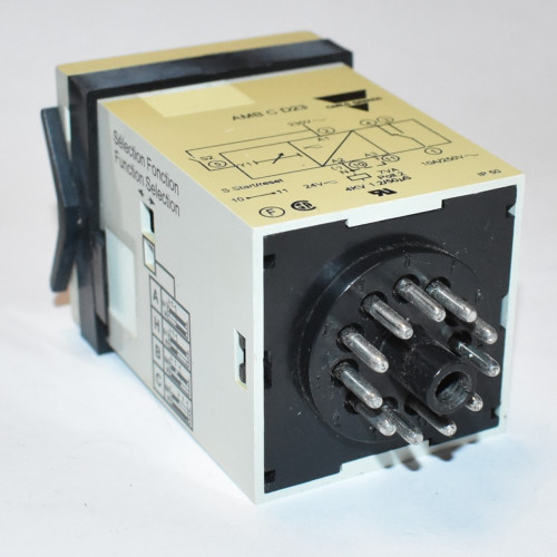 Carlo Gavazzi AMB C D23 timer relæ 230V - 11-pol plug-in - styrespænding 24V AC - discosupport.dk