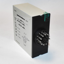 Electromatic S-System S 114 166 230 Pulse Continuity 230V AC - Carlo Gavazzi  - discosupport.dk
