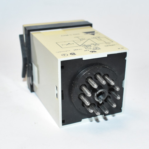 Carlo Gavazzi AAM C D23 timer relæ 230V - 11-pol plug-in - styrespænding 24V AC - discosupport.dk