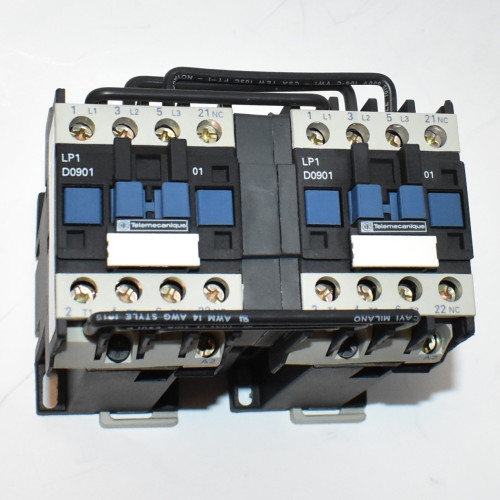 Telemecanique LP2 D0901BD Reverserende Kontaktor 4kW - Spole 24V DC - discosupport.dk Telemecanique LP2 D0901BD Reverserende Kontaktor 4kW - Spole 24V DC - discosupport.dk