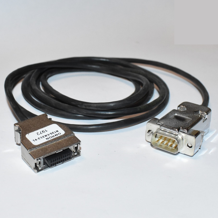 Omron NT2S-CN222-V1 Toolbus Port Kabel til NT2 - 2m - discosupport.dk