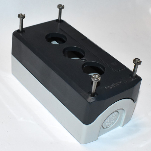 Schneider Harmony trykknapkasse XALD03 - 3 huller - tom - discosupport.dk