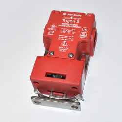 Allen-Bradley Guard Master Trojan 5 Sikkerhedsafbryder - Interlock Switch - discosupport.dk