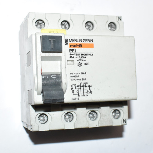 Merlin Gerin Multi9 fejlstrømsafbryder PFI 4P - 40A - 300mA - discosupport.dk