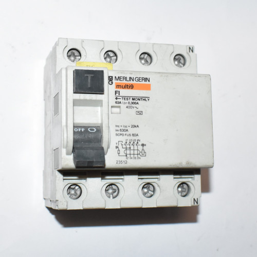 Multi9 fejlstrømsafbryder 23512 FI 4P - 63A - 300mA - Brugt - Køb på discosupport.dk