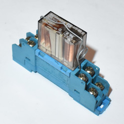 Schrack RP821024 Industrirelæ med sokkel - 24 V DC - 2x omskifter - discosupport.dk
