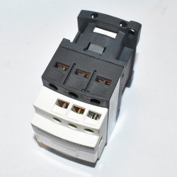 Telemecanique kontaktor LC1D12B7 - Spole 24V AC - 5,5kW 3-polet 12A - discosupport.dk