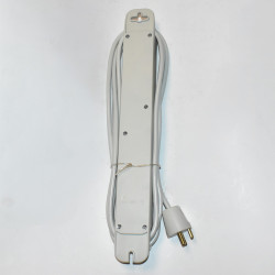 6-stikdåse med afbryder og 3M kabel - med jord - Grå - med ophæng - discosupport.dk