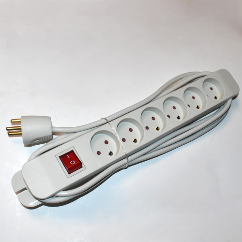 6-stikdåse med afbryder og 3M kabel - med jord - Grå - med ophæng - discosupport.dk