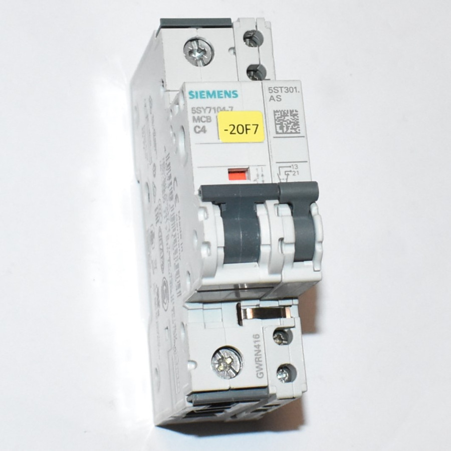 Automatsikring 15kA 1P C 4A med hjælpekontakt - Siemens 5SY7104-7 + 5ST301.AS - discosupport.dk