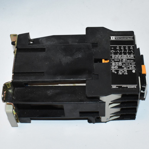 Telemecanique kontaktor CA3 DN22 - 24V Spole - 2x NO + 2x NC  - discosupport.dk