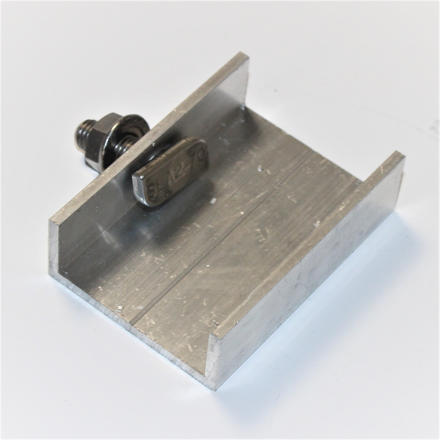 Solcelle Endekappe 47x37mm Alu med Tbolt Würth til Skinneafslutning